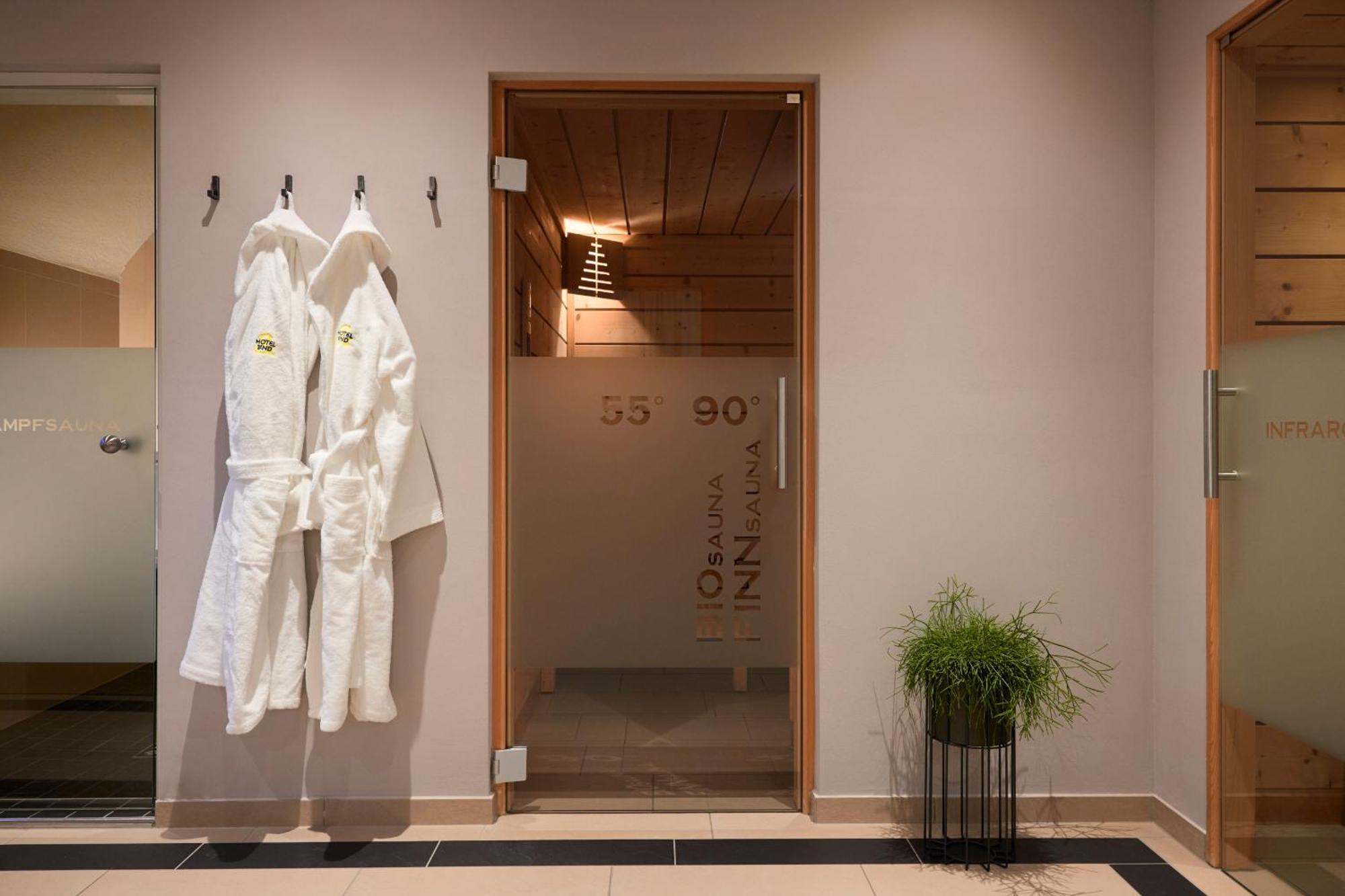שלאדמינג Hotel Und - Smart Alpine Stay מראה חיצוני תמונה